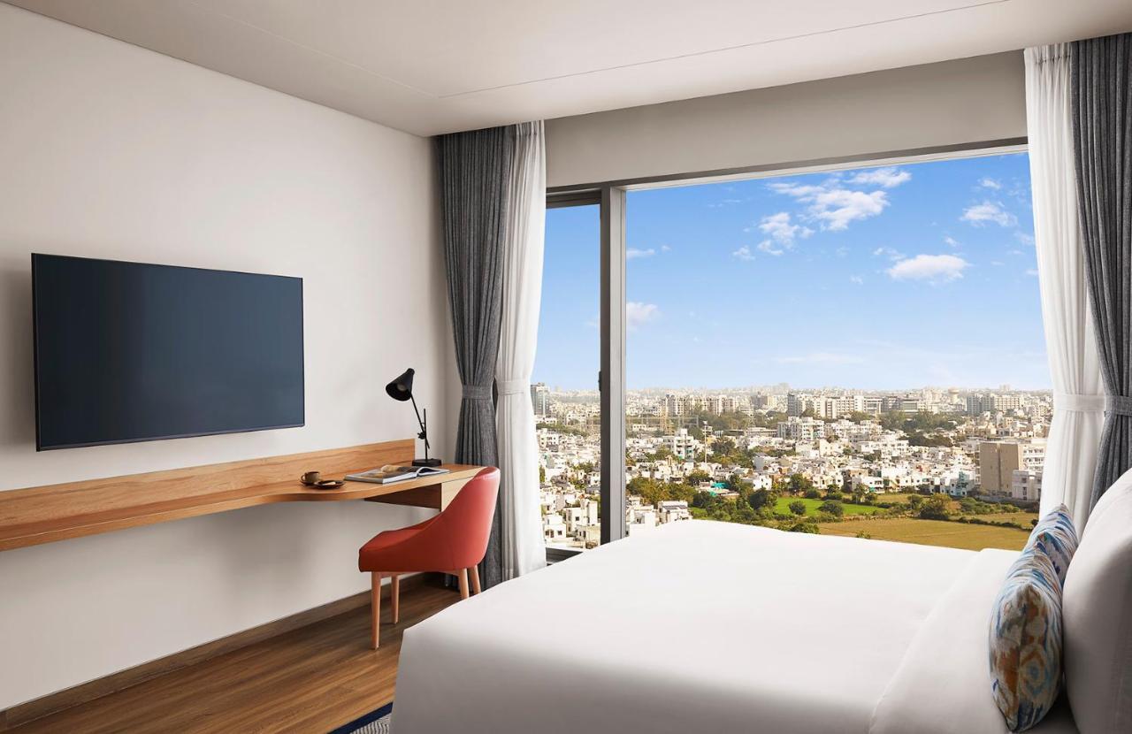Hyatt Place Vadodara Buitenkant foto